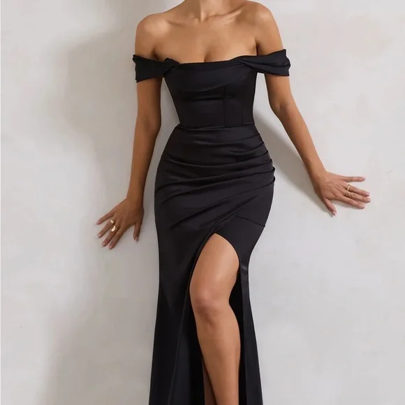 green emerald velvet dress Amazon.com: Women's Off Shoulder Semi Formal Elegant Classy Gowns Audrey  Hepburn Vintage Evening Party Bodycon Midi Dress Black : Clothing, Shoes &  Jewelry main image 0